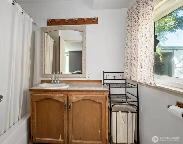 Full bath off primary