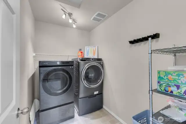 Laundry on 2nd floor - no ore hauling up and down the stairs!