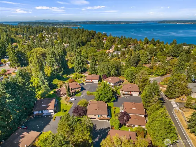 Steilacoom is the perfect place to enjoy all the beauty of the PNW with easy access to island ferries, I-5, JBLM, shopping, and dining. It’s a small, coastal town that’s close to everything.
