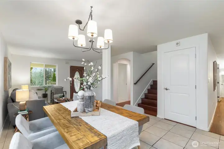 ...and flows through a dedicated dining space..