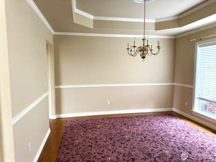 Dining Room or Family Room Dining Room or Family Room