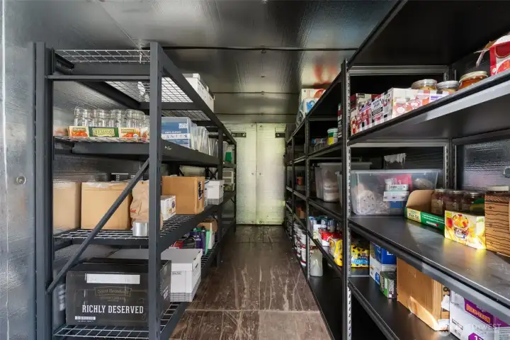 Inside the storage container – fully insulated for year-round use.
