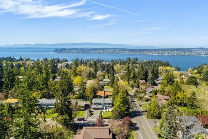 Hop on the ferry to dreamy Whidbey Island