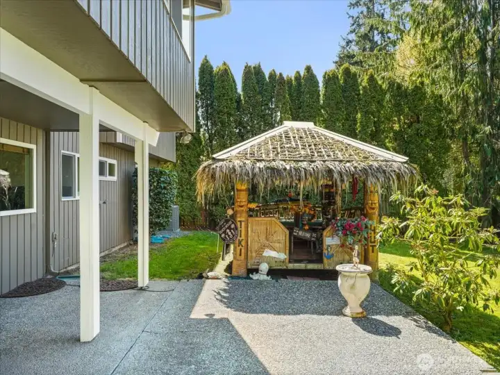 Yes, that is a Tiki hut!