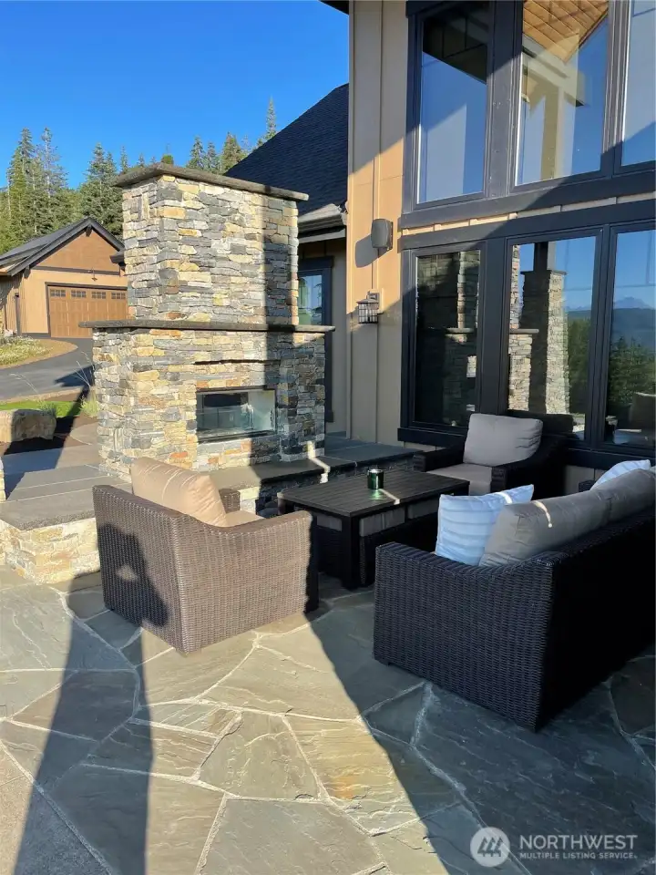 Pation off dining and living rooms