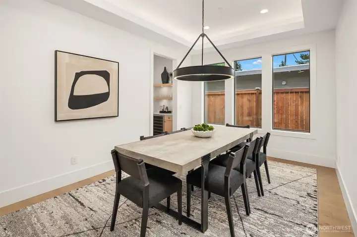 Designated den & dining room