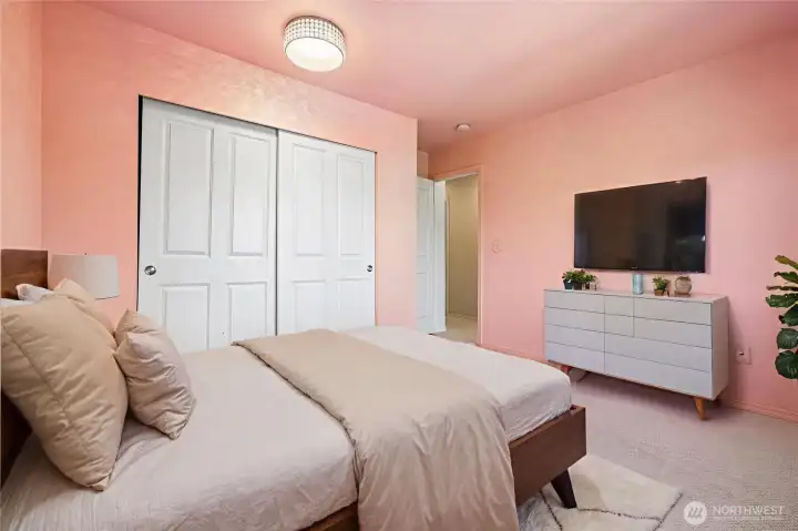 Virtually staged