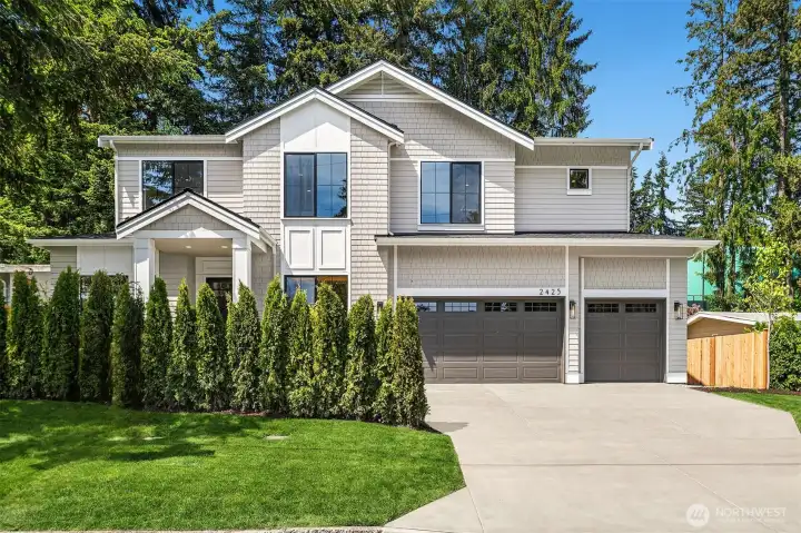 MN Custom Homes releases a traditional design near Robinswood Park