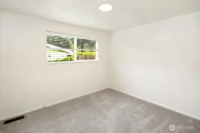 Spacious 2nd bedroom