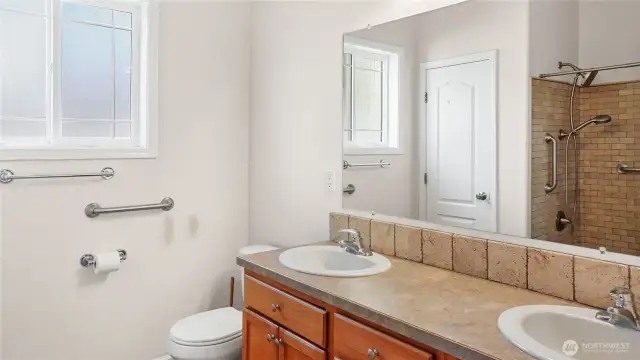 Primary bath