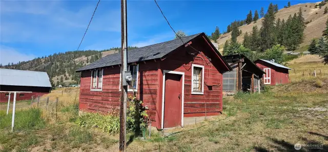 Insulated Hobby Shed