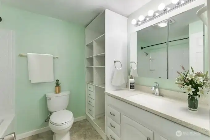 Virtually staged bath