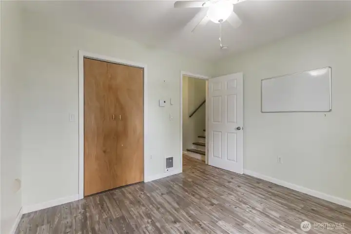 Bedroom/Office