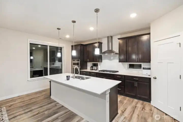 Quartz counters & upgraded cabinets.