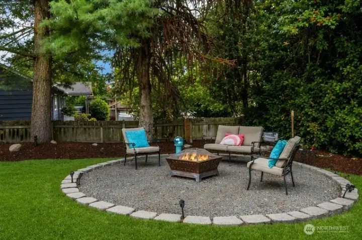 An amazing firepit to relax by.