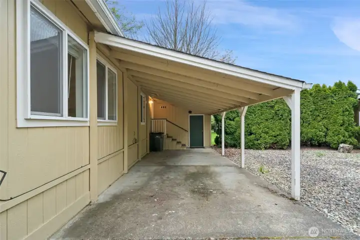 Parking/Carport