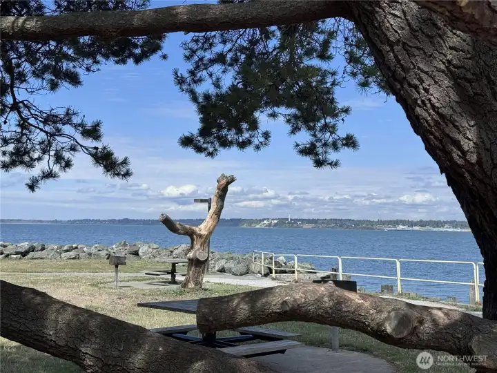 Enjoy parks, bike trails and nearby Fairhaven district.