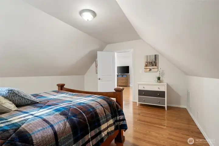 Or TV rooms. Seller was using as extra sleeping quarters for extended family visits Or TV rooms. Seller was using as extra sleeping quarters for extended family visits