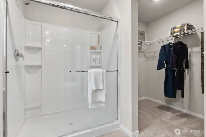 Primary bathroom-Photos are for representational purposes only, colors and features may vary. Primary bathroom-Photos are for representational purposes only, colors and features may vary.