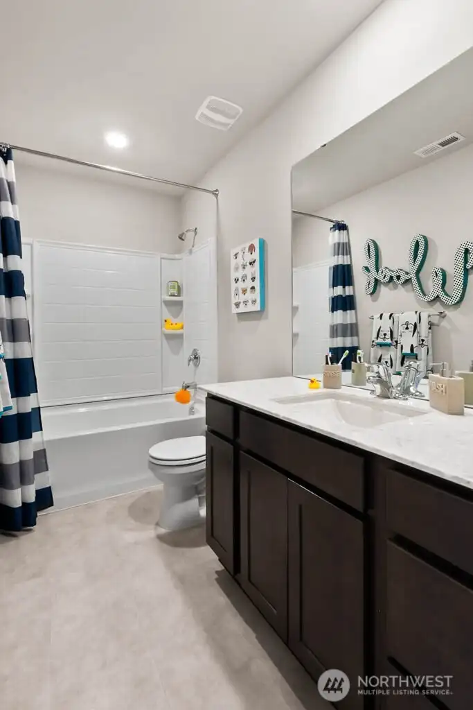 Full bathroom-Photos are for representational purposes only, colors and features may vary. Full bathroom-Photos are for representational purposes only, colors and features may vary.