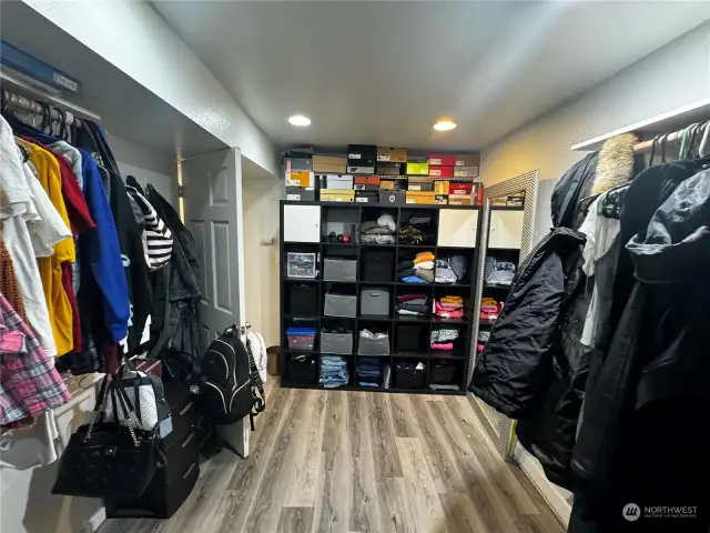 Bonus Room Closet