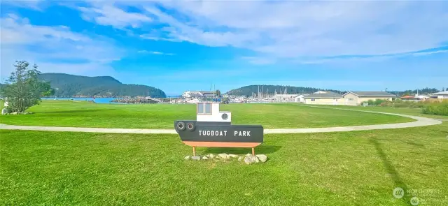 A must visit park on any day… even a wind storm is an amazing experience from those waterfront prize.