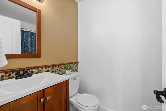 Guest Bath Upstairs