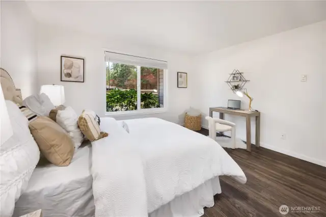 Bedroom with full Bath on main