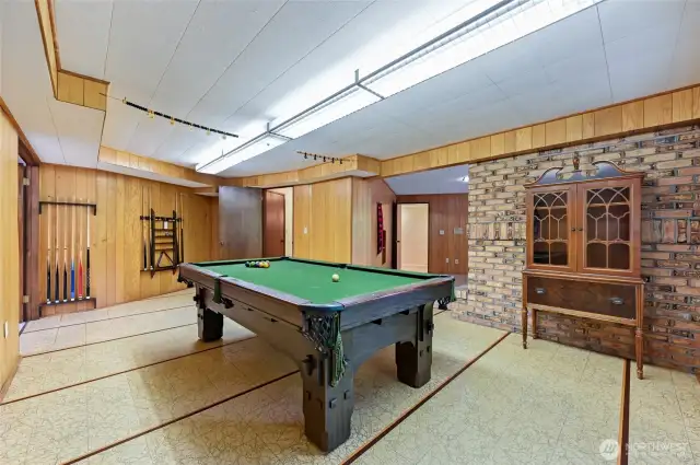 Pool Room Perfect for Entertaining