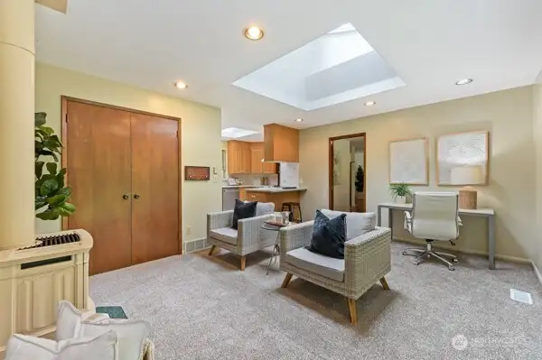 Family Room/Office w. Skylight