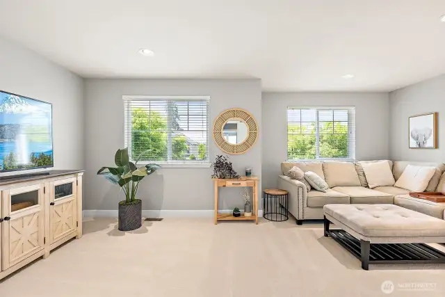 2nd floor large bedroom was used as a bonus room