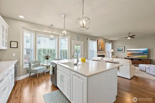 Bay window could have seating area