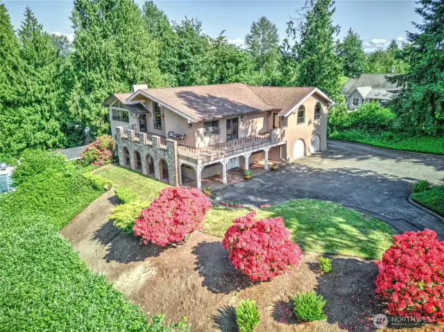 Impressive Spanish Coloniel Estate