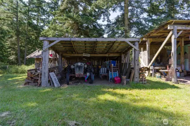 A closer look at the tractor shed.