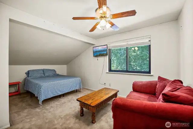 Secondary Bedroom