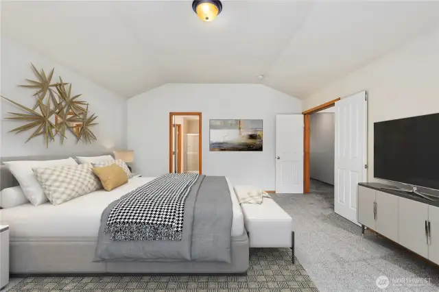 Upstairs Primary Suite