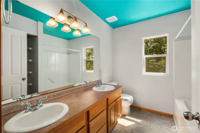Upstairs Full Bathroom w/ Double Vanity