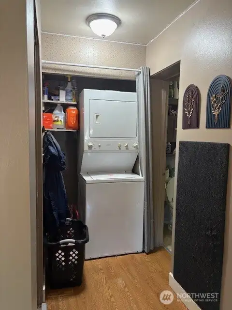 906 N. 12th Laundry