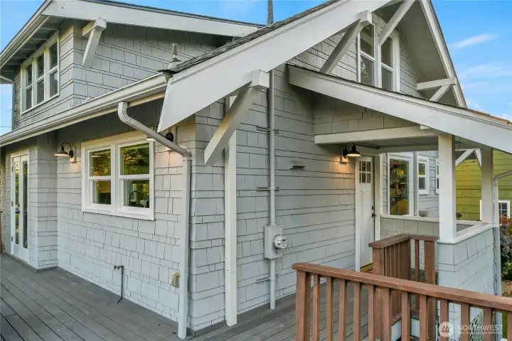 Open back porch connecting the back door to the dining room deck for a lovely outdoor circular plan.