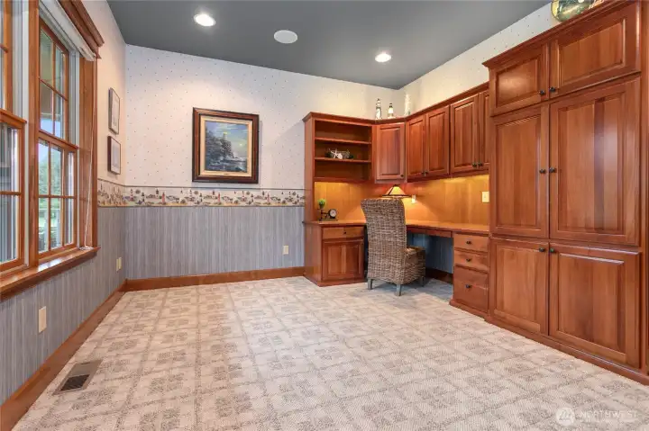 Large home office also on the main floor