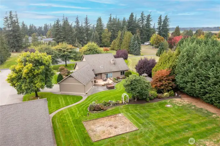 2 wells, full RV hook-ups include 20, 30 & 50 amp service + water, sewer & power