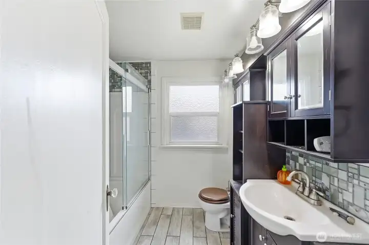 main floor bathroom only finished room