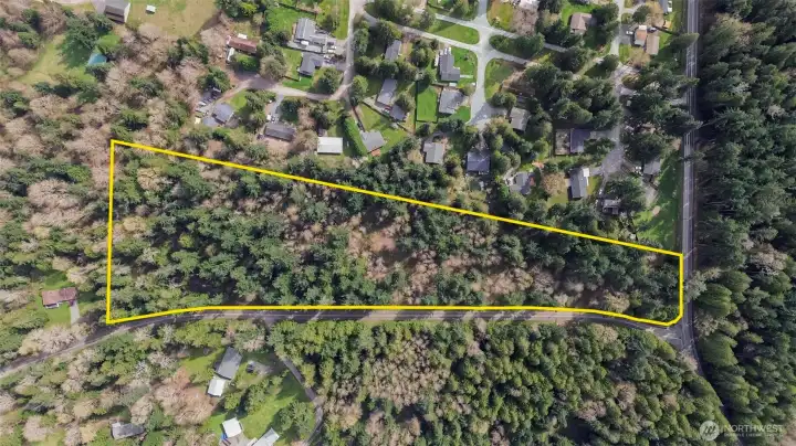 Approximate Property Lines.