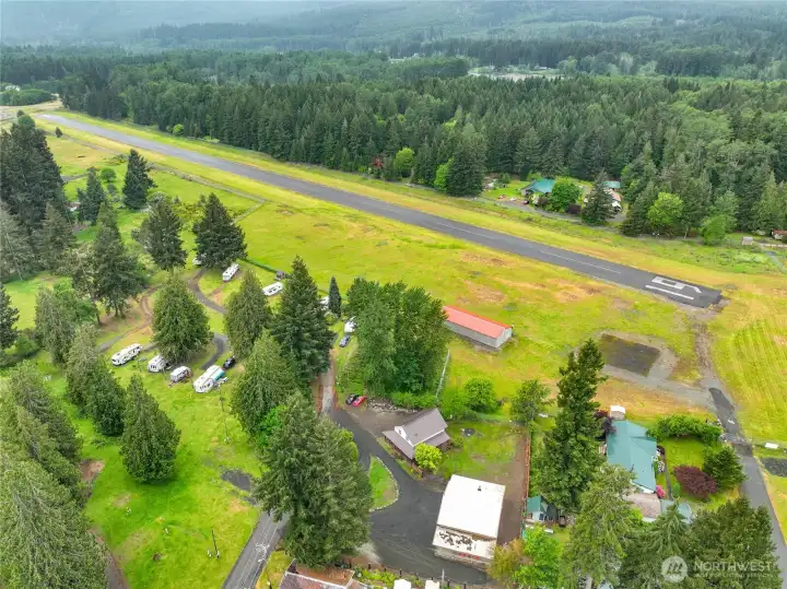 Conveniently located next door to the Packwood Airstrip