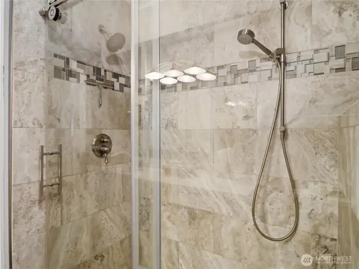 Large walk in shower with dual heads!