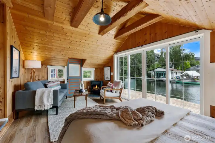 Cozy living with fireplace