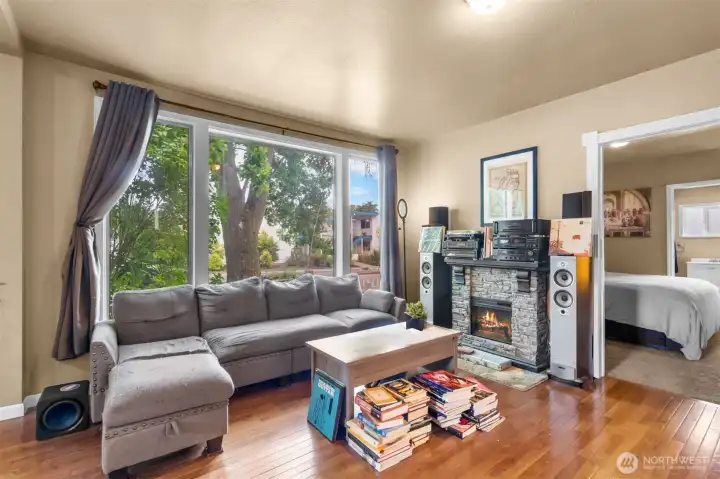 Electric fireplace creates perfect ambience after a long day. Electric fireplace creates perfect ambience after a long day.