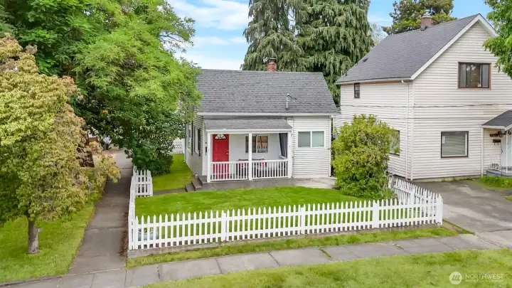 Your own white picket fence to keep all your four-legged friends inside your own yard. Your own white picket fence to keep all your four-legged friends inside your own yard.