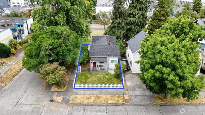 Property lines are approximate buyer to verify Property lines are approximate buyer to verify
