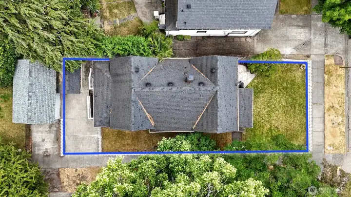 Property lines are approximate buyer to verify Property lines are approximate buyer to verify